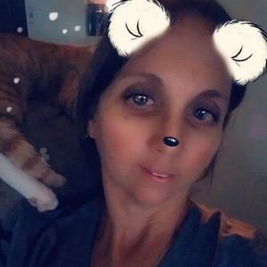 Meet your Posher, Cheri